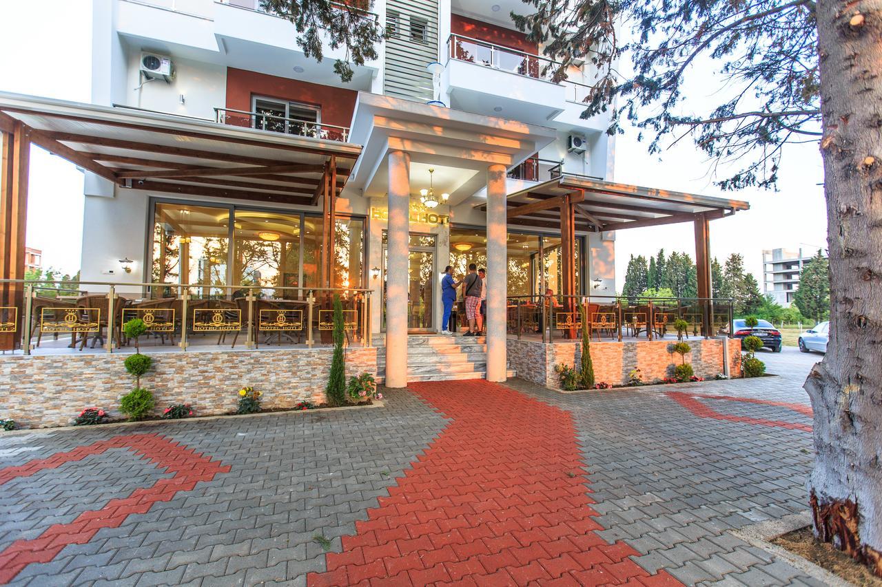 Hotel Hoti II Ούλτσιν Εξωτερικό φωτογραφία